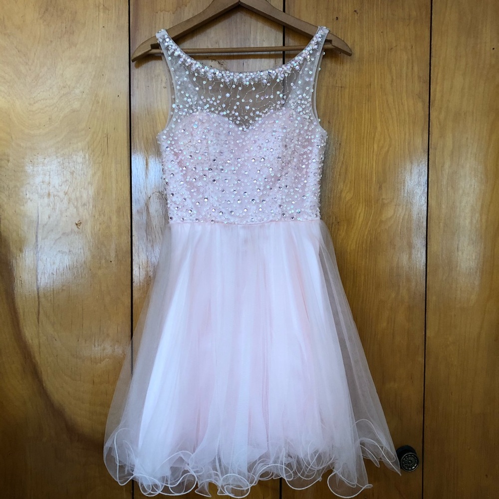 DANCING QUEEN HOMECOMING/PROM DRESS.